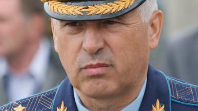Помощник министра обороны по авиации генерал-полковник Александр Зелин